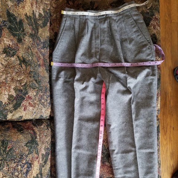Vintage 90s, grey wool, lined, pleated dress pants, front pockets, M, Sevil - Picture 4 of 11